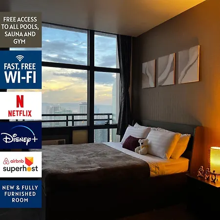 Premium Suite With Balcony At Gramercy, Makati Manila